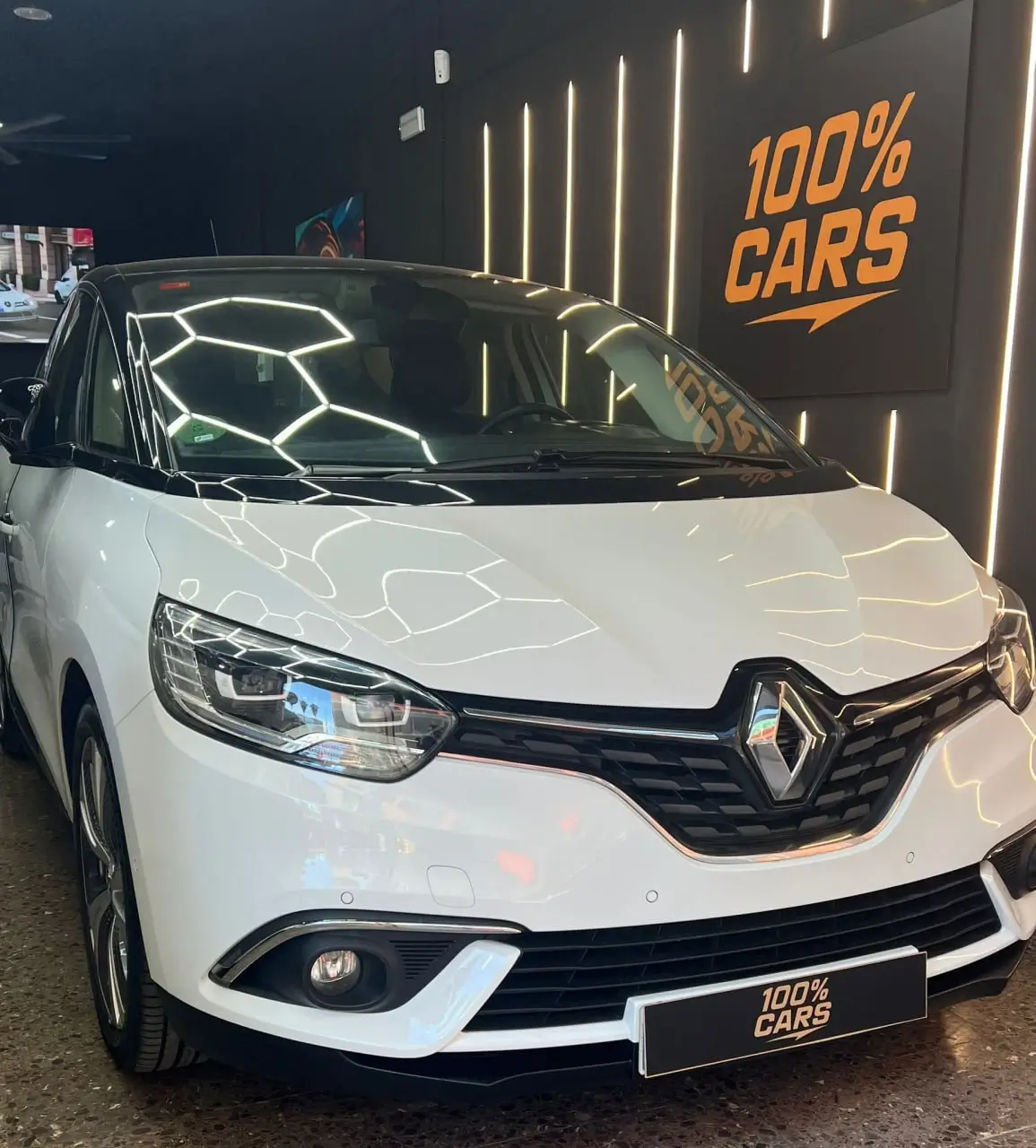 Renault Scenic ZEN TCe - Portada