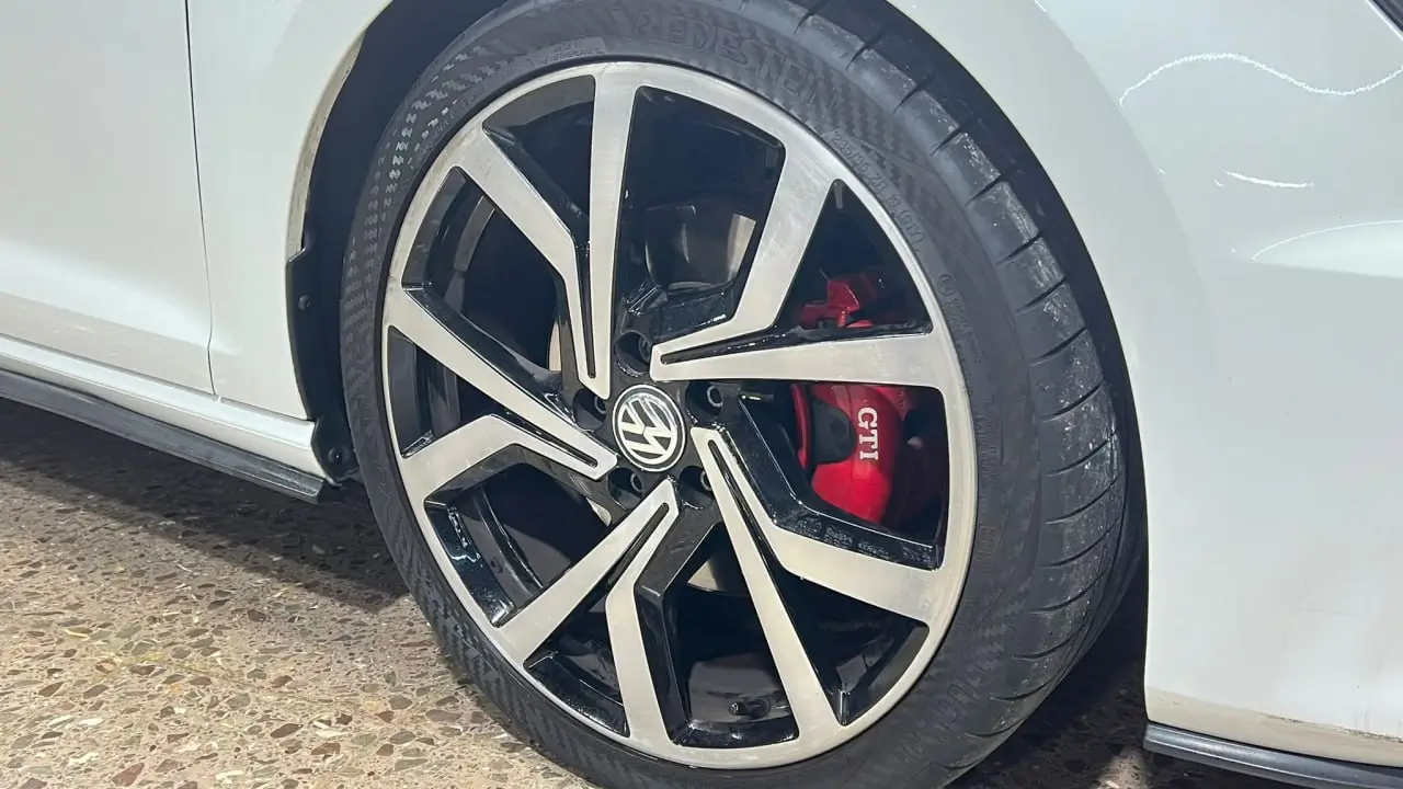 Volkswagen Golf GTI - Foto 4