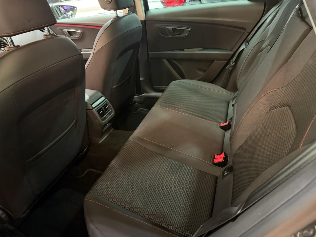 SEAT León ST FR - Foto 6