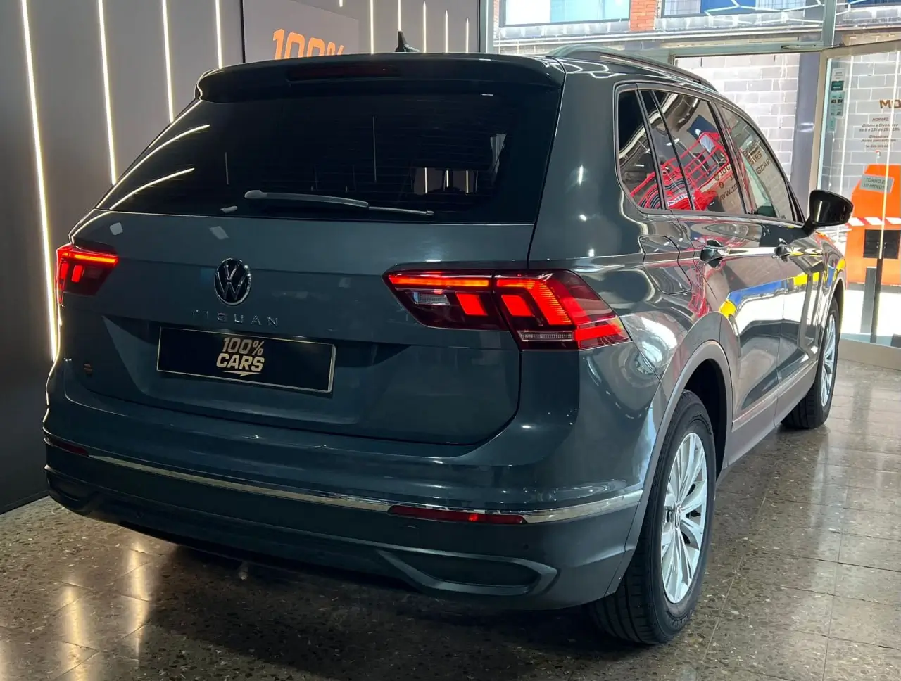 Volkswagen Tiguan - Foto 3