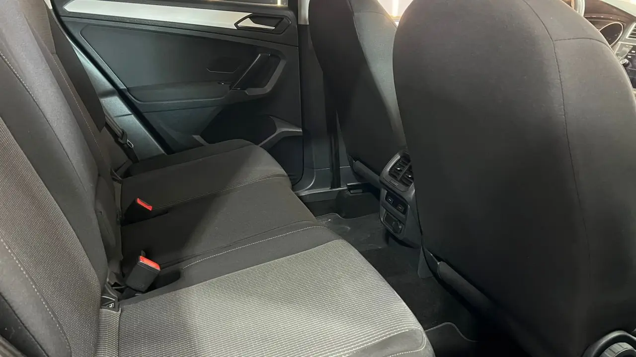 Volkswagen Tiguan - Foto 4