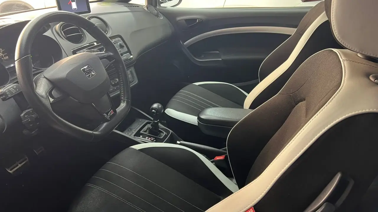 SEAT Ibiza Cupra - Foto 5